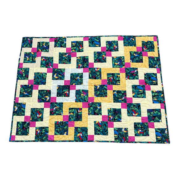 Hanmade Quilted Throw Tucan Bird Quilt Blanket 36" x 48" Tropical Forest - Picture 15 of 16